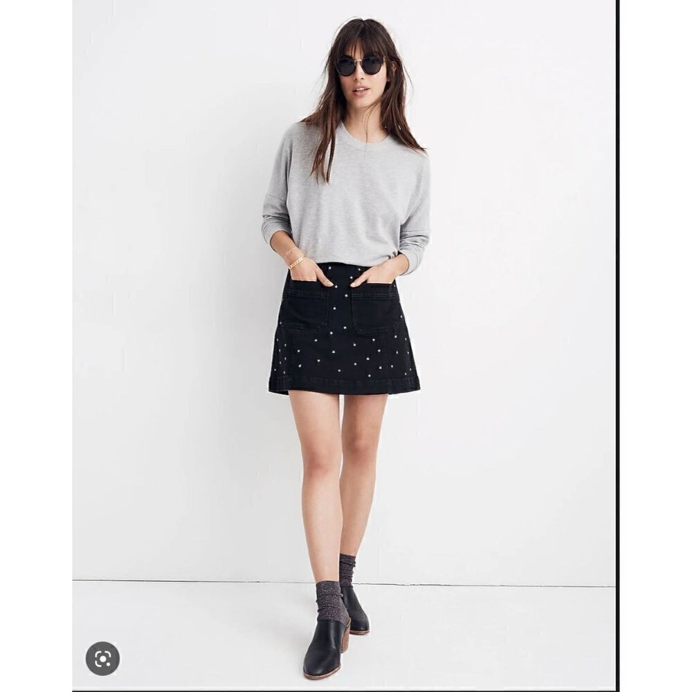 Madewell denim aline black star studded mini skirt size 00